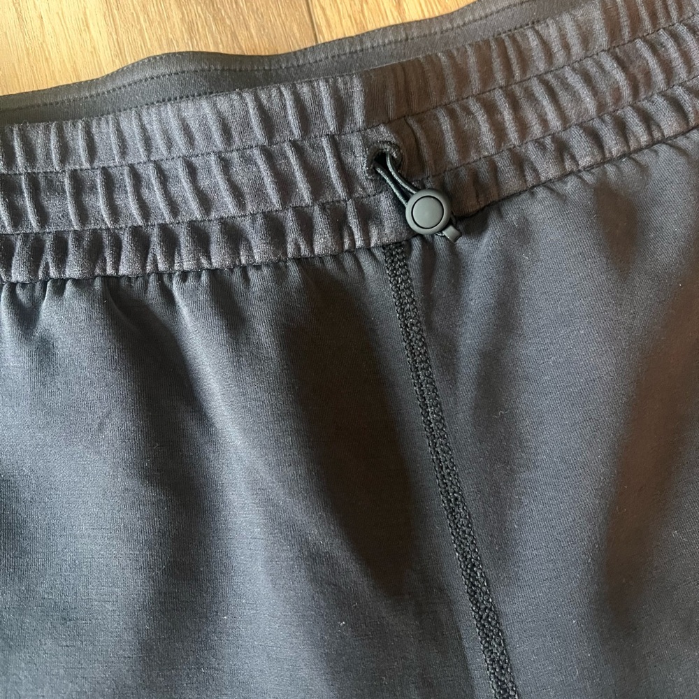 Lululemon Athletica Black Relaxed Pants - Picture 2 of 5
